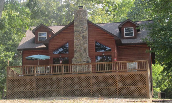 Doniphan Cabin | Cabin 200 yards from Current River Access 13 miles north of Doniphan