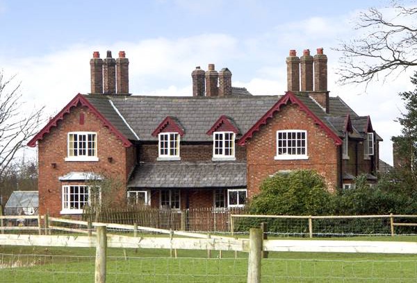 Knutsford Cottage | Cabin ∙ 3 bedrooms ∙ 5 guests