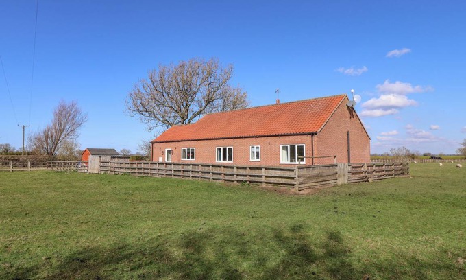 Malton Cottage | Cabin ∙ 3 bedrooms ∙ 6 guests