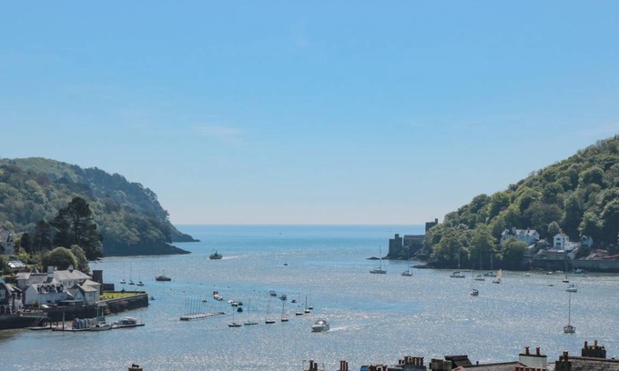 Dartmouth Cottage | Cabin ∙ 3 bedrooms ∙ 6 guests