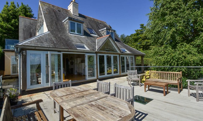 Dittisham Cottage | Cabin ∙ 4 bedrooms ∙ 8 guests