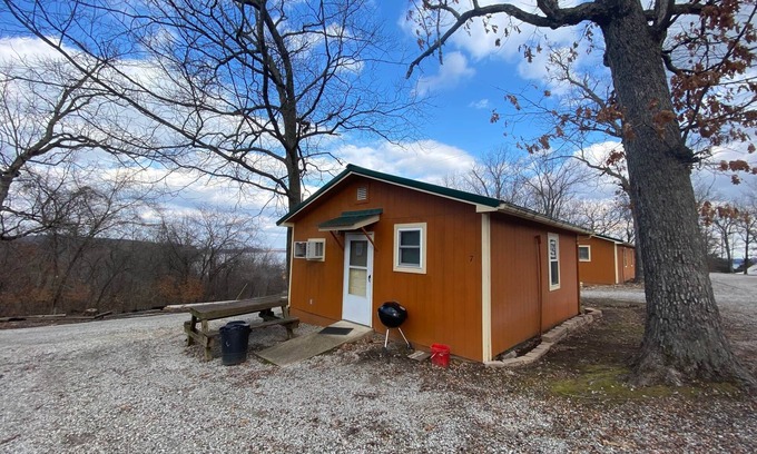 Warsaw Cabin | Cabin 7 - Reel and Trigger