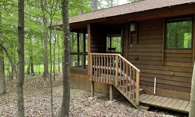 Waxhaw Cabin | Cabin amongst the trees