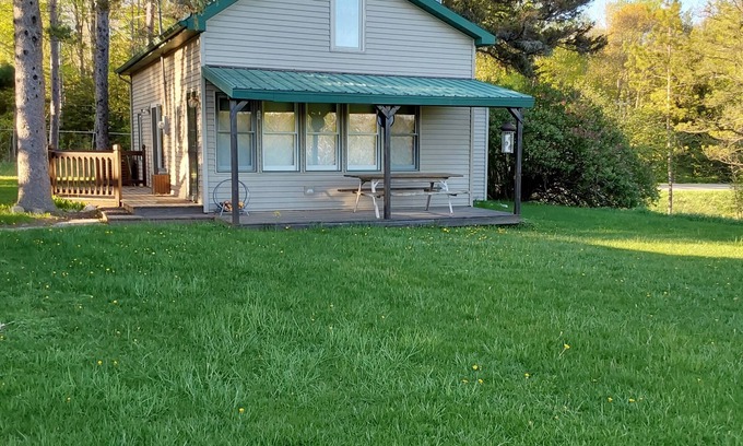 Curtis Township Cabin | Cabin in the Heart of the Huron National Forest