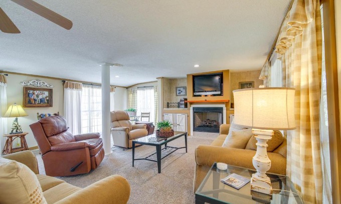 Tunica House | Cabin Less Than Half-Mi to Tunica Lake Great for Anglers!