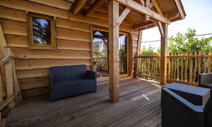 Urcuray Cabin | Cabin located in a natural environment, located between sea and mountain.