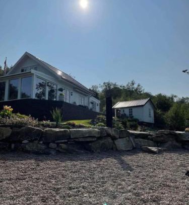 Strand House | Cabin near Pulpit Rock