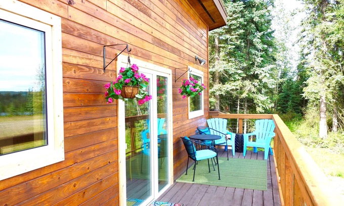 Fairbanks Cabin | Cabin on historic dog mushing property