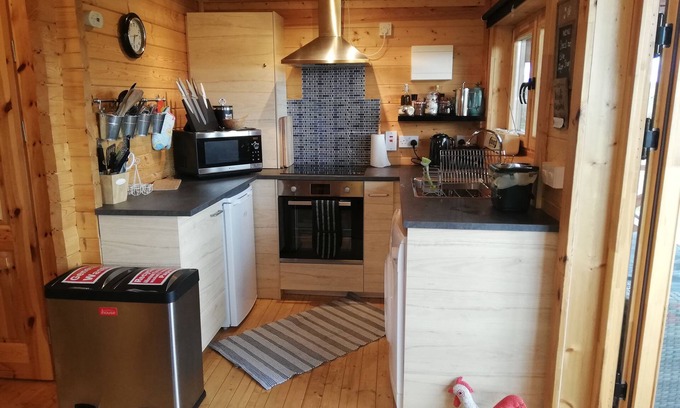 Killotteran House | Cabin with mountain view