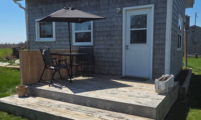 Saint Peters Bay Cottage | Cable Head Oceanview Casita