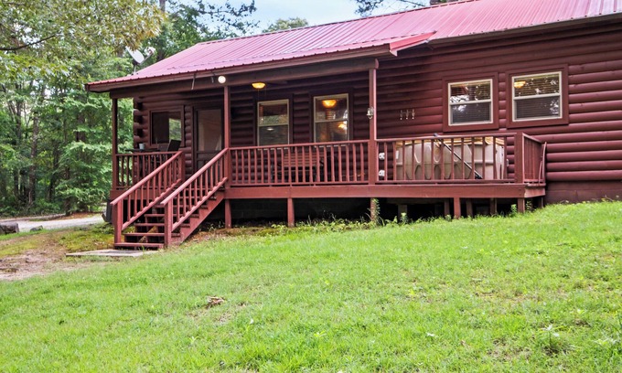 Bismarck Cabin | Caddo Ridge Cabin at Remember When Cabins