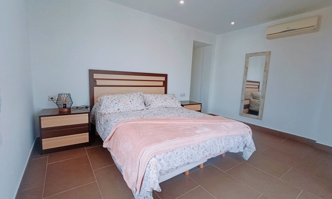 Castello de la Plana Apartment | Caminos del Mediterráneo
