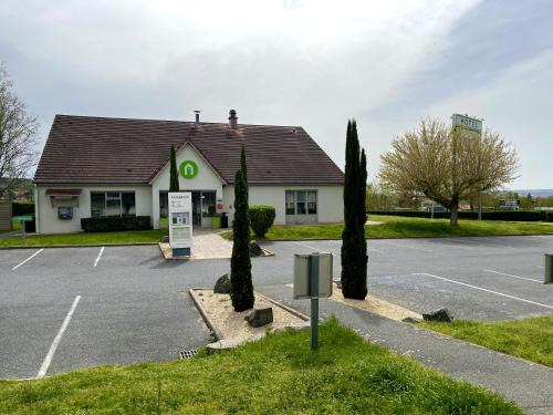 Saint-Victor Hotel | Campanile Montluçon ~ Saint-Victor