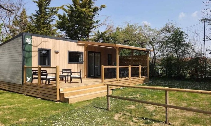 Hauterives House | Camping 3 étoiles - Piscine - ccbbihc