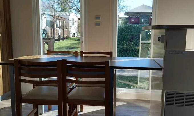 Verteillac House | Camping 3 étoiles - Piscine - ccbacfd