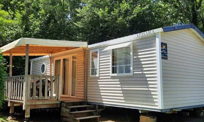Secondigny House | Camping 4 étoiles - Piscine - ccbahha
