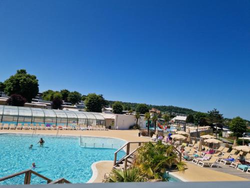 Houlgate Other | Camping 5 étoiles piscines chauffées club enfants mobilhome premium 6pers