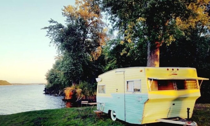 Mitchell House | Camping in a Vintage Shasta Camper with Kayaking!