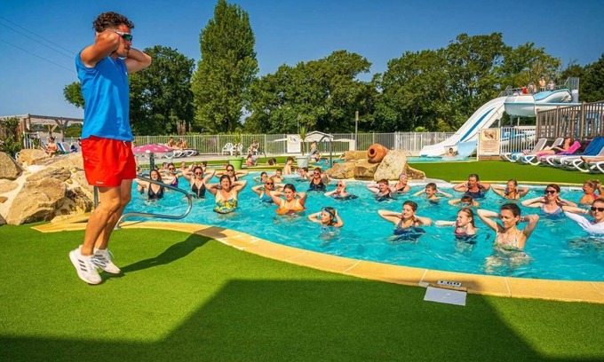 Ambon House | Camping - Parc aquatique - ccafgi0