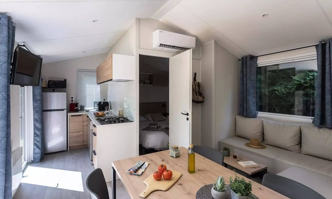 Sainte-Nathalene House | Camping Romanée Les Grottes de Roffy* - Premium 4-room mobile home for 6 people