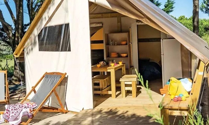 Ars-en-Re House | Camping Romanée Le Campiotel des Dunes * - COMFORT Lodge - 2 bedrooms - without bathrooms 4 people
