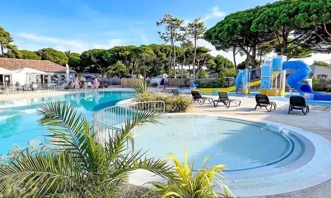 Le Bois-Plage-en-Re House | Campsite Le Suroit* - Mobile Home Relax 3 Rooms 4 People