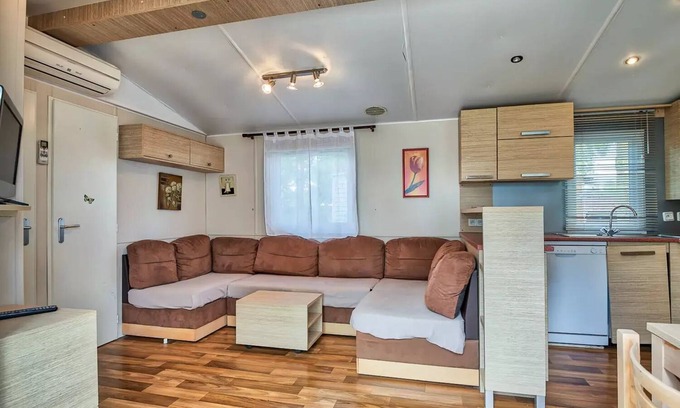 Puyravault House | Campsite Le Merval * - 3 bedroom mobile home for 6/8 people with air conditioning for 8 people