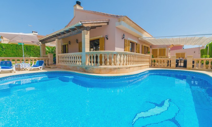 Badia Gran Villa | Can Fama - Three Bedroom Villa, Sleeps 6