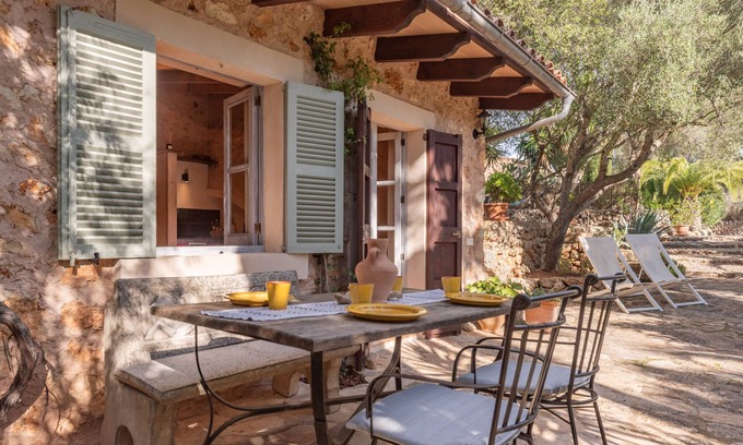 Costitx House | CAN PINA - ECO GROC - Apartment with shared pool in Costitx. Free WiFi
