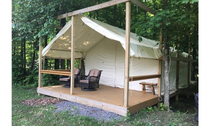 Rushville Bed & Breakfast | Cana Tent & Breakfast (FLX Glamping for 2+)
