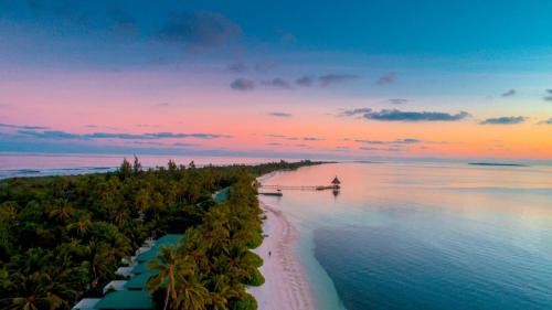 Herathera Resort | Canareef Resort Maldives