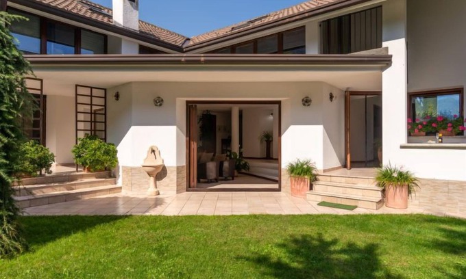 Delebio House | Candida (CCO900) by Interhome