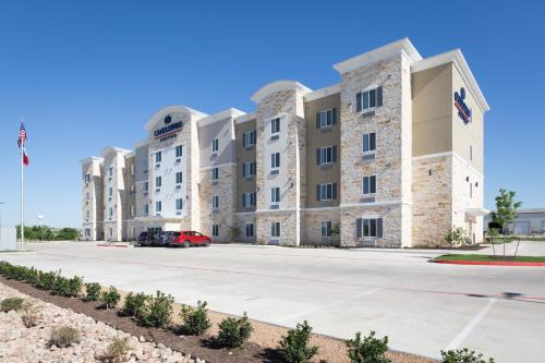 Buda Hotel | Candlewood Suites - Buda - Austin SW by IHG