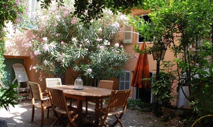 Le Suquet House | CANNES, STA1* Near MER&CONGRES/JARDIN