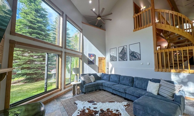 Ten Sleep House | Canyon Hideout - Secluded Retreat Near Ten Sleep! Surrounded by canyon walls!
