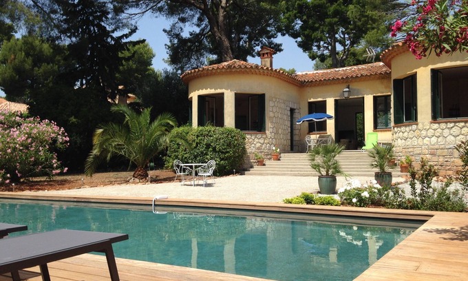 Cap-d'Antibes Villa | Cap d'Antibes, charming villa between lighthouse and sea