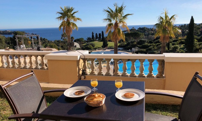 Cap Esterel Resort | Cap Esterel Agay - large garden - exceptional sea and pool views