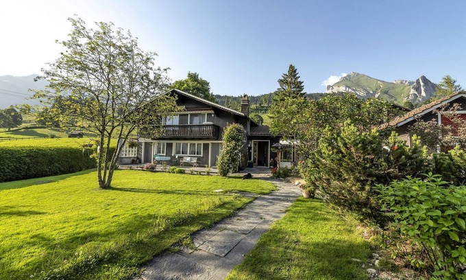 Wildhaus-Alt St. Johann Apartment | Capanna 3.5-room holiday flat with panoramic view and a large garden