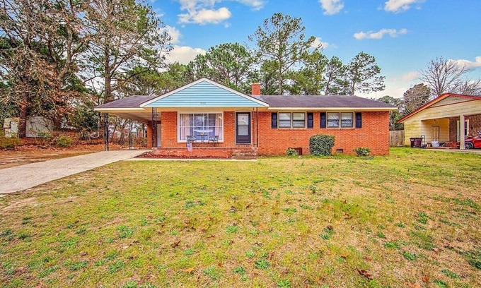 Fayetteville House | Cape Fear Cottage Sum