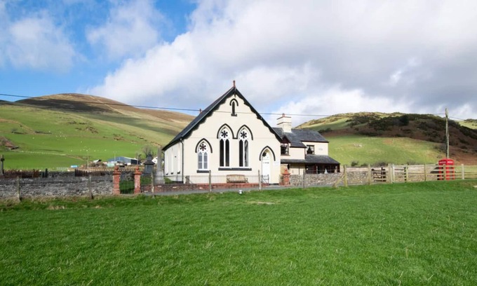 Cwrt House | Capel Maethlon in the beautiful Tywyn