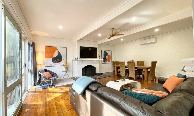 Frankston South House | Capelink Atop Prestigious Oliver's Hill: Longer Stay Welcome