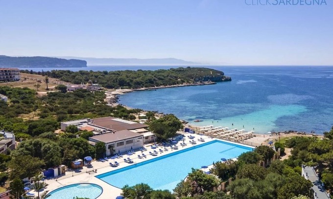 Pischina Salida Villa | Capo Caccia villa with sea view with communal pool and beach