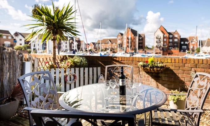 Eastbourne House | Captain's View