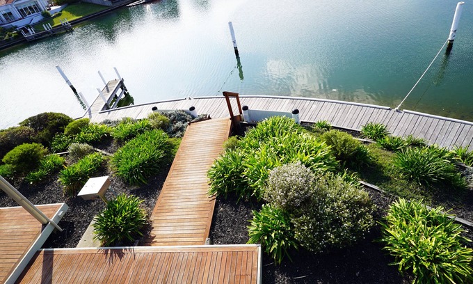 Paynesville Villa | Captains Cove Resort - Waterfront Apartment