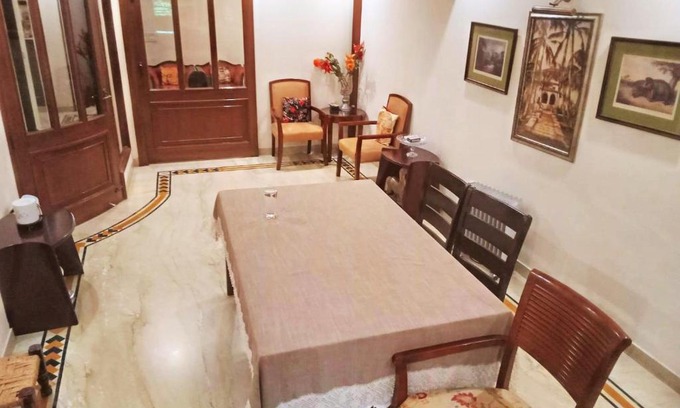 Nehru Place Apartment | Captivating 2-Bed Apartment in New Delhi