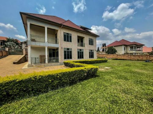 Kigali House | Captivating 7-Bed House in Kigali Rwanda