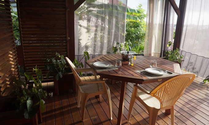 Port-Louis Apartment | Caribbean Creol 'Keys - studio anoli - 10 min walk from the beach and shops