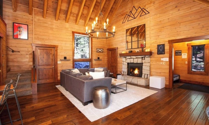 Ridgewood Cabin | Carnelian Bay Hideaway | Fireplace, Hot Tub & Views!