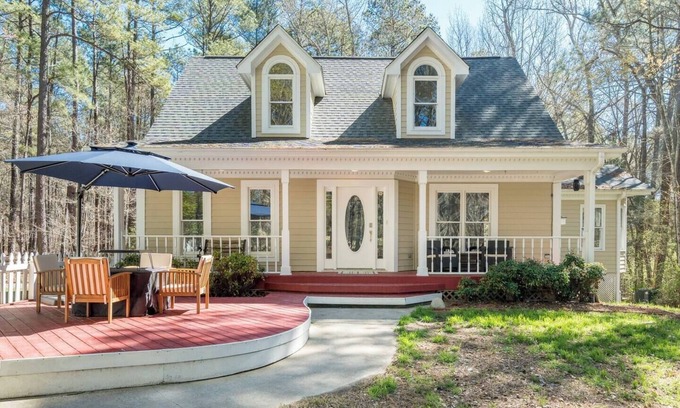 Chapel Hill House | Carolina Cottage - Spacious UNC Family Home