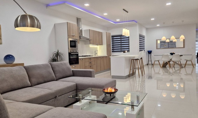 Qrendi Apartment | Carousel - Modern Spacious Apartment